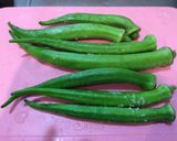 おくらの豚肉巻き！作り方1写真