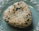 高菜とゴマと鰹節のおにぎり作り方2写真