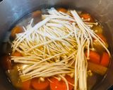 菊芋沢山!具沢山の白味噌ベースのお雑煮!作り方4写真
