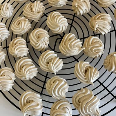 本和香糖のメレンゲクッキー by 杏仁工房 【クックパッド】 簡単