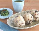 うま味たっぷり！塩昆布のオイルおにぎり作り方2写真