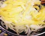 簡単♡じゃがいもと玉葱のコーンビーフ炒め作り方5写真