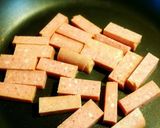 わが家のスパムじゃがいも炒め ◡̈*✧作り方1写真