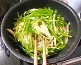 簡単!青椒肉絲(チンジャオロース)作り方4写真
