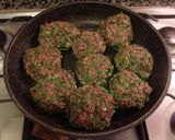 創作　牛肉とニラだけのハンバーグ作り方3写真