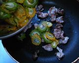 体から糖分を追い出せ！ゴーヤのビール炒め作り方10写真