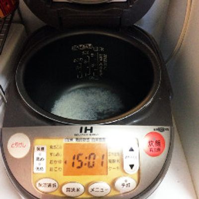離乳食初期】炊飯器で簡単10倍がゆ by tomo55555 【クックパッド