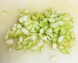 セロリのひき肉炒め作り方1写真