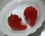 遊び心全開☆顔付きいちご♪作り方4写真