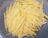 簡単！じゃがいもとえごまの葉の炒めもの作り方1写真