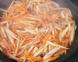 ごぼうと蒟蒻のきんぴら～お弁当にも～作り方5写真