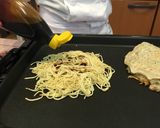 麺パリ半熟たまごの広島お好み焼き作り方2写真