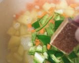 野菜たっぷり♪コンソメスープ作り方2写真