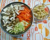 子供もモリモリ♪野菜の味噌汁作り方1写真