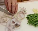 イカとインゲンの香味炒め作り方1写真