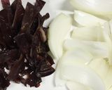 きくらげと玉ねぎと卵の中華炒め作り方1写真