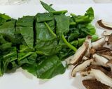 豚こま肉とつるむらさきのオイスター炒め作り方1写真