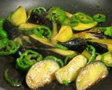 夏おかず☀茄子とピーマンのカレー炒め作り方9写真