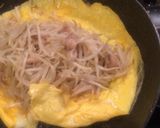 生姜香る＊たっぷりもやしの豚平焼き風作り方2写真