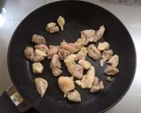 鶏と厚揚げときのこの♡お醤油クリーム煮♪作り方5写真