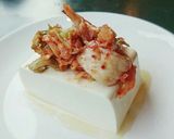胡麻油が香る　キムチ乗せ豆腐作り方1写真