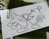 ミッキーとミニーの海苔アート作り方1写真