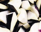 簡単ナスと豚バラ肉のウスターソース炒め作り方2写真