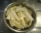 ハーブ香るうどとソラマメのペペロンチーノ作り方1写真