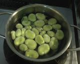 ハーブ香るうどとソラマメのペペロンチーノ作り方2写真