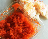 蒸し海老とワカメのとびっこ和え作り方1写真