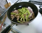 簡単 豚肉と アスパラのチーズケチャ炒め作り方3写真