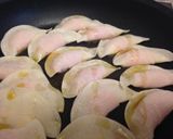 簡単！餃子の皮でハムチーズ揚げ♪作り方5写真