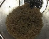 ピリ辛！オカカと糸こんにゃくの和風炒め作り方1写真