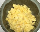 ご飯に枝豆、塩こんぶ、まぜまぜ三色丼！作り方3写真