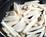 ツナと大根の煮物作り方3写真