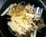 キノコとジャガイモのサッと炒め作り方1写真