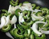 ご飯がススム！ナスとゴーヤーの肉味噌和え作り方4写真
