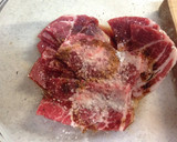 きゅうりと豚肉とみょうがの炒め物作り方1写真