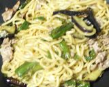 パクチー香る中華風味の青唐辛子焼きそば作り方7写真