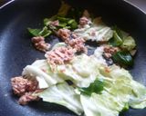 ツナとキャベツの醤油焼きうどん♪作り方2写真
