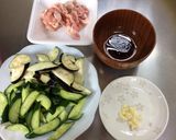 スタミナ満点☆キュウリとナスのラー油炒め作り方1写真