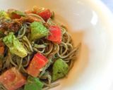 アボカド&トマトのジェノベーゼ蕎麦作り方2写真