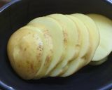 居酒屋風♪ ポテトのラー油チーズ焼き作り方1写真