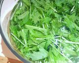 水菜&みょうが&鶏ハムの青じそサラダ♪作り方2写真