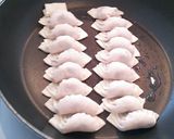 失敗しない♪パリッとぎょうざの焼き方♪作り方4写真