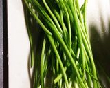 お店には売ってないよ〜＊芋蔓きんぴら＊作り方1写真