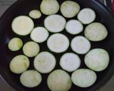 夏野菜とシーチキンの冷やしカレー♫作り方1写真