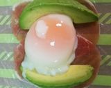 アボカドと生ハムと温泉卵の生春巻き作り方3写真