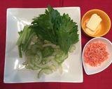 セロリと干しエビのバターソテー作り方1写真