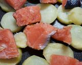 味噌バターの香りが♡鮭の石狩鍋風蒸し焼き作り方4写真